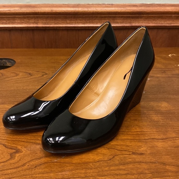 J Crew Sylvia patent wedges
Item 95993 - Picture 4 of 6